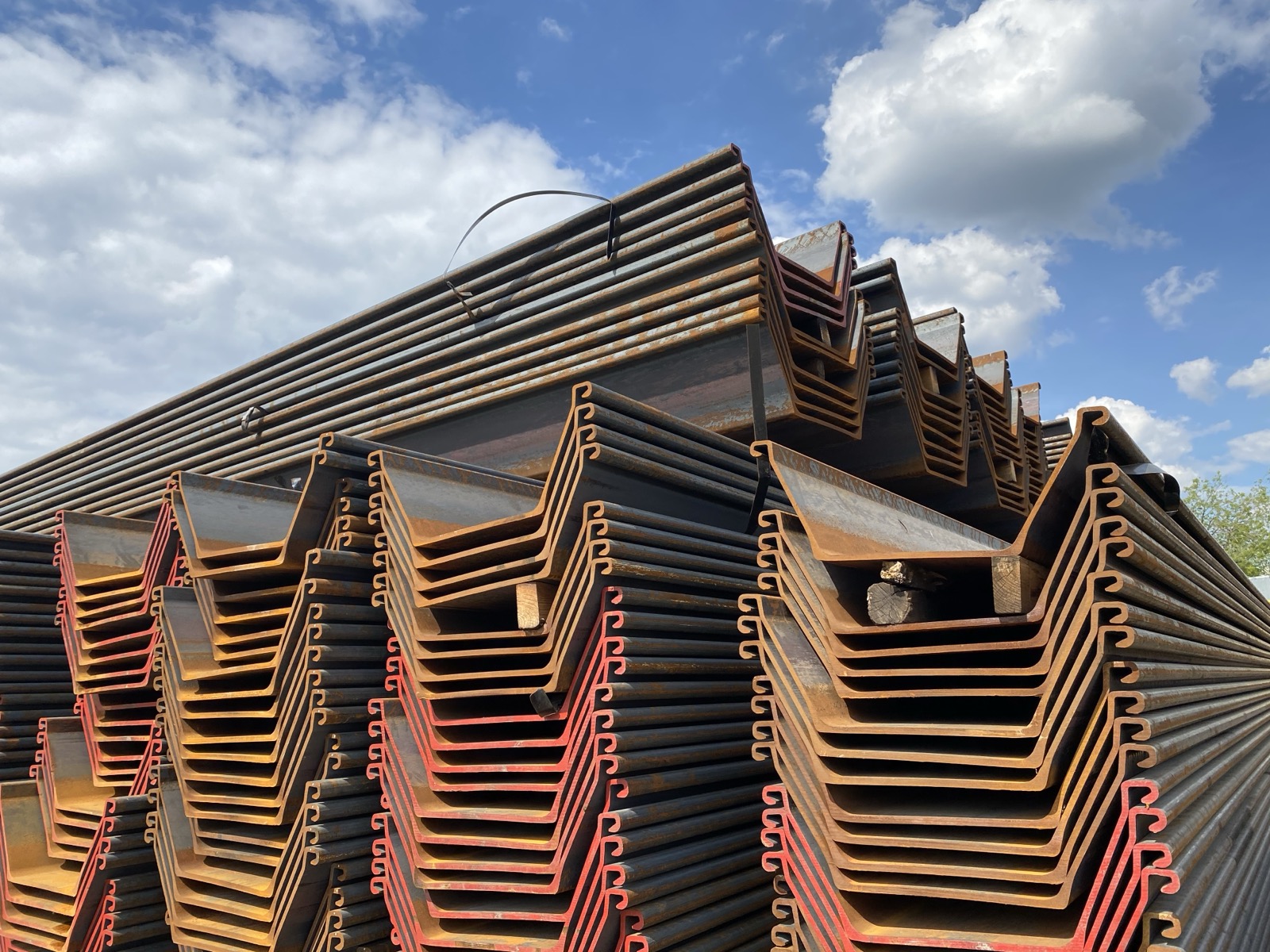 U-профиль ECO® крупным планом